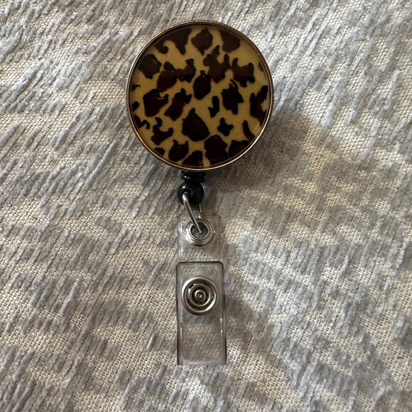 Leopard print ID/Badge holder - Picture 1 of 2